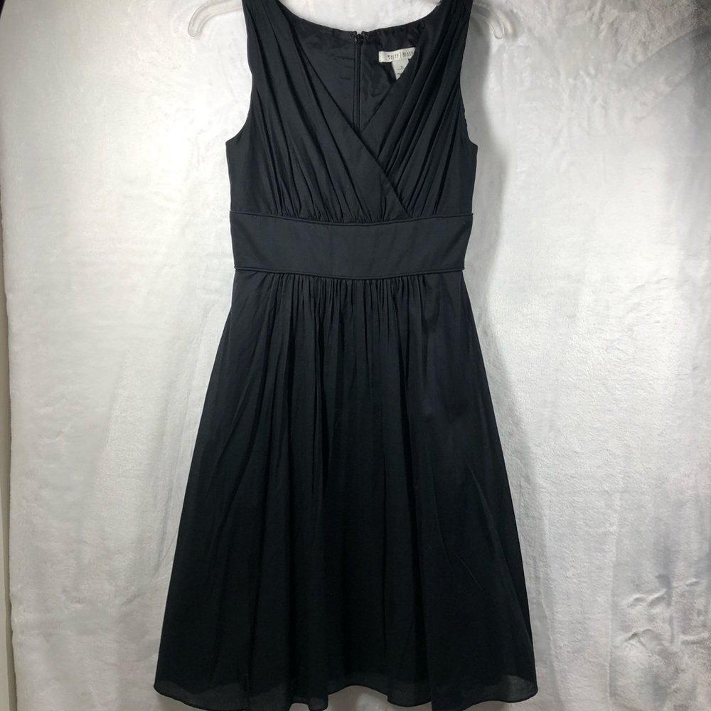 White House Black Market Dress Women's Size 2 Black V Neck